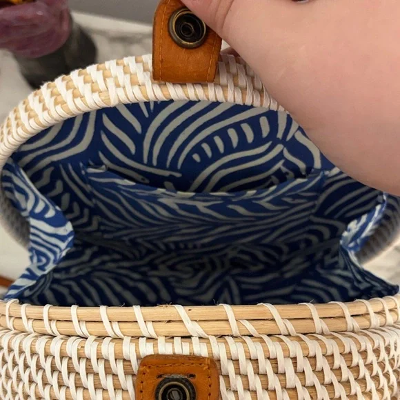 Round Woven Tan and White Crossbody Bag - Picture 2 of 3